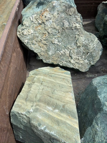 Ландшафтные глыбы зелёные 200-500 килограмм купить в Бакале