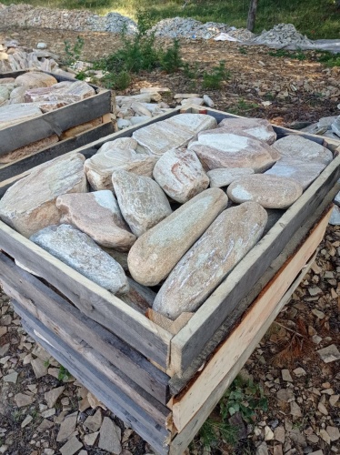 Златолит жёлтый, жёлто-зелёный глыбки и валуны для ланшафтного дизайна купить в Бакале