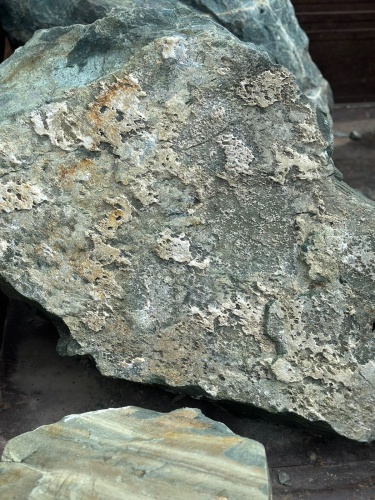 Ландшафтные глыбы зелёные 200-500 килограмм купить в Бакале