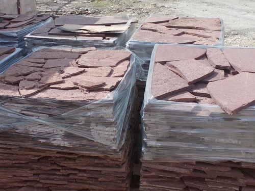 Плитняк лемезит бордовый для облицовки цоколя 20-25 мм  купить в Бакале