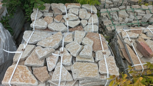 Гранитный плитняк галтованный для парковки купить в Бакале