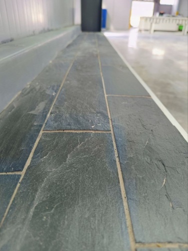 Плитка чёрная из натурального камня фасадная 30 см * 5 см, толщина 7 мм -30 мм купить в Бакале